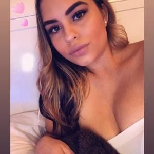 Meet your Posher, Linsymarie